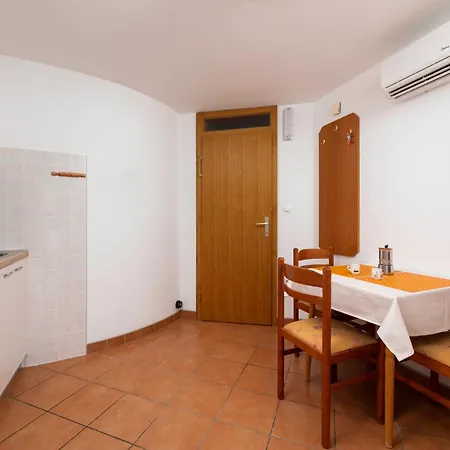 Diana Apartment