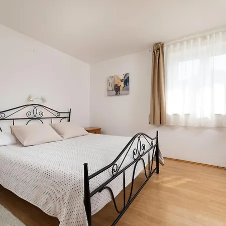 Diana Apartment Baska (Krk)