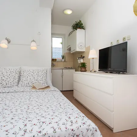 Diana Apartman