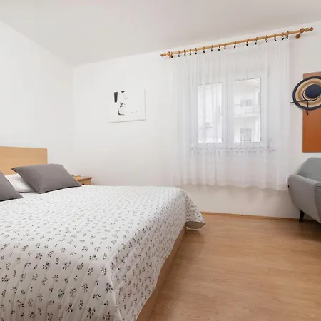 Diana Apartman